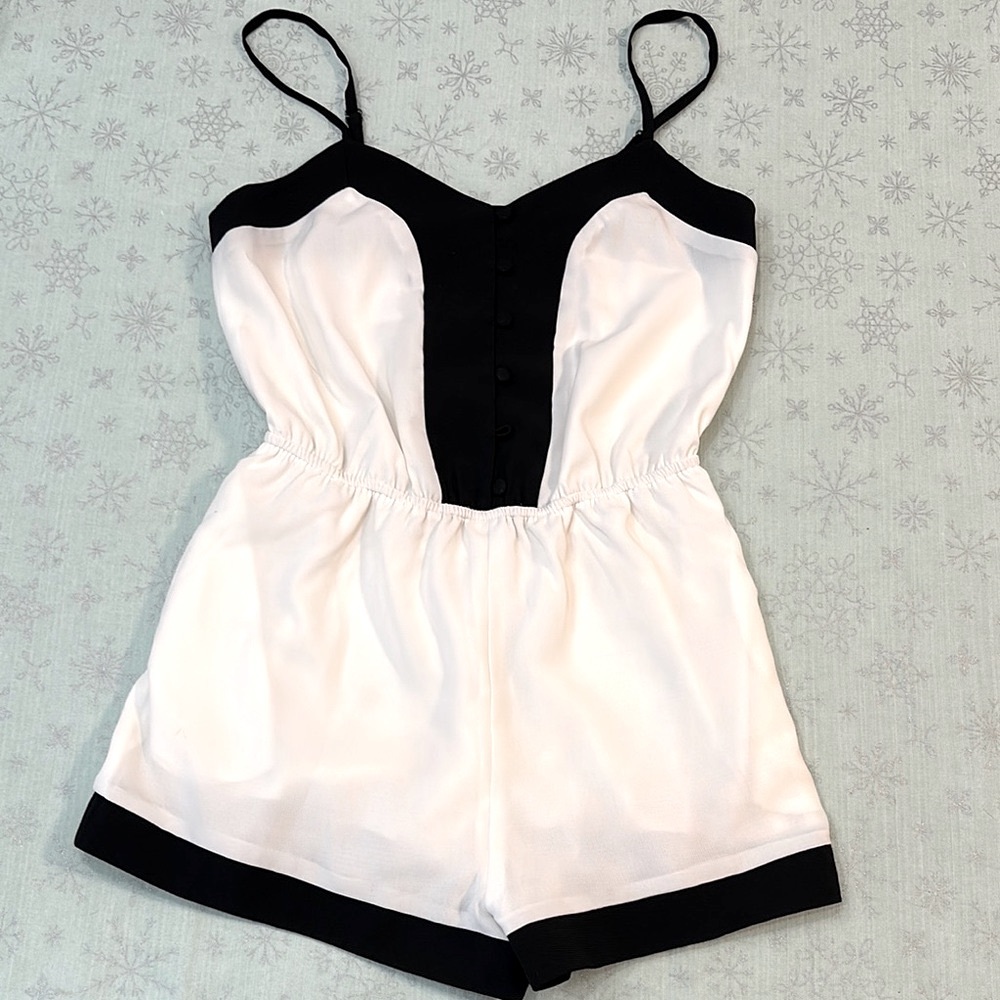 ❗️Last Chance❗️ TOBI Romper with Black Trim